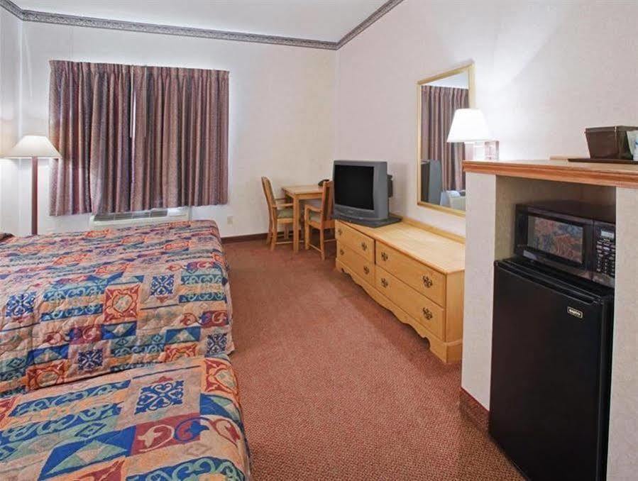 Quality Inn & Suites Kilgore-Longview Exteriör bild